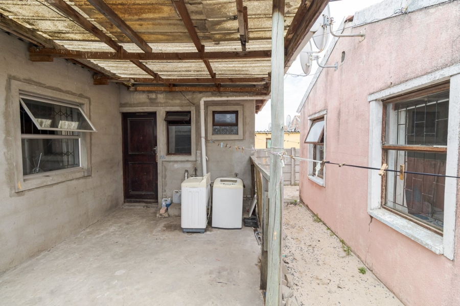 2 Bedroom Property for Sale in Voorbrug Western Cape